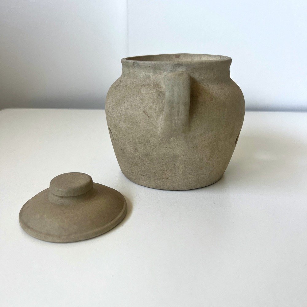 Vintage Studio Pottery Stoneware Garlic Keeper Leaf Mark USA Lid Kitchen Crock - Picture 6 of 14